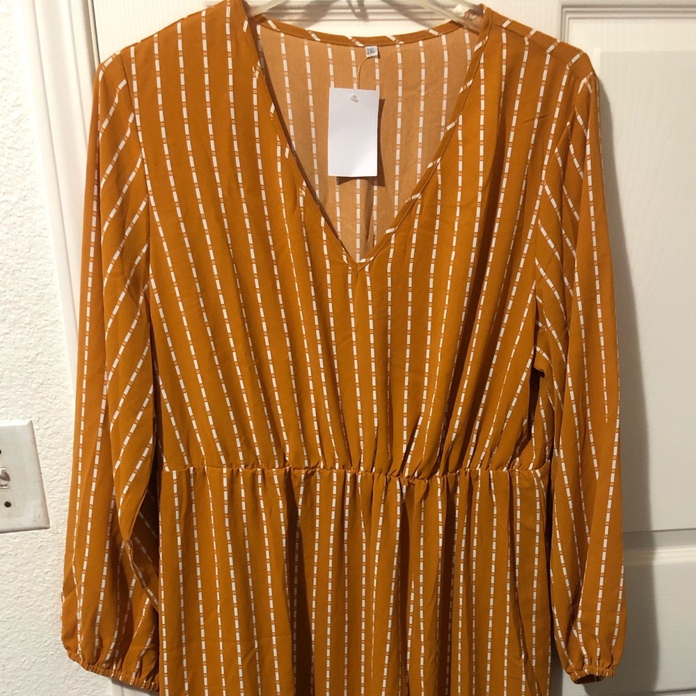 Mustard puffy sleeve midi dress!
